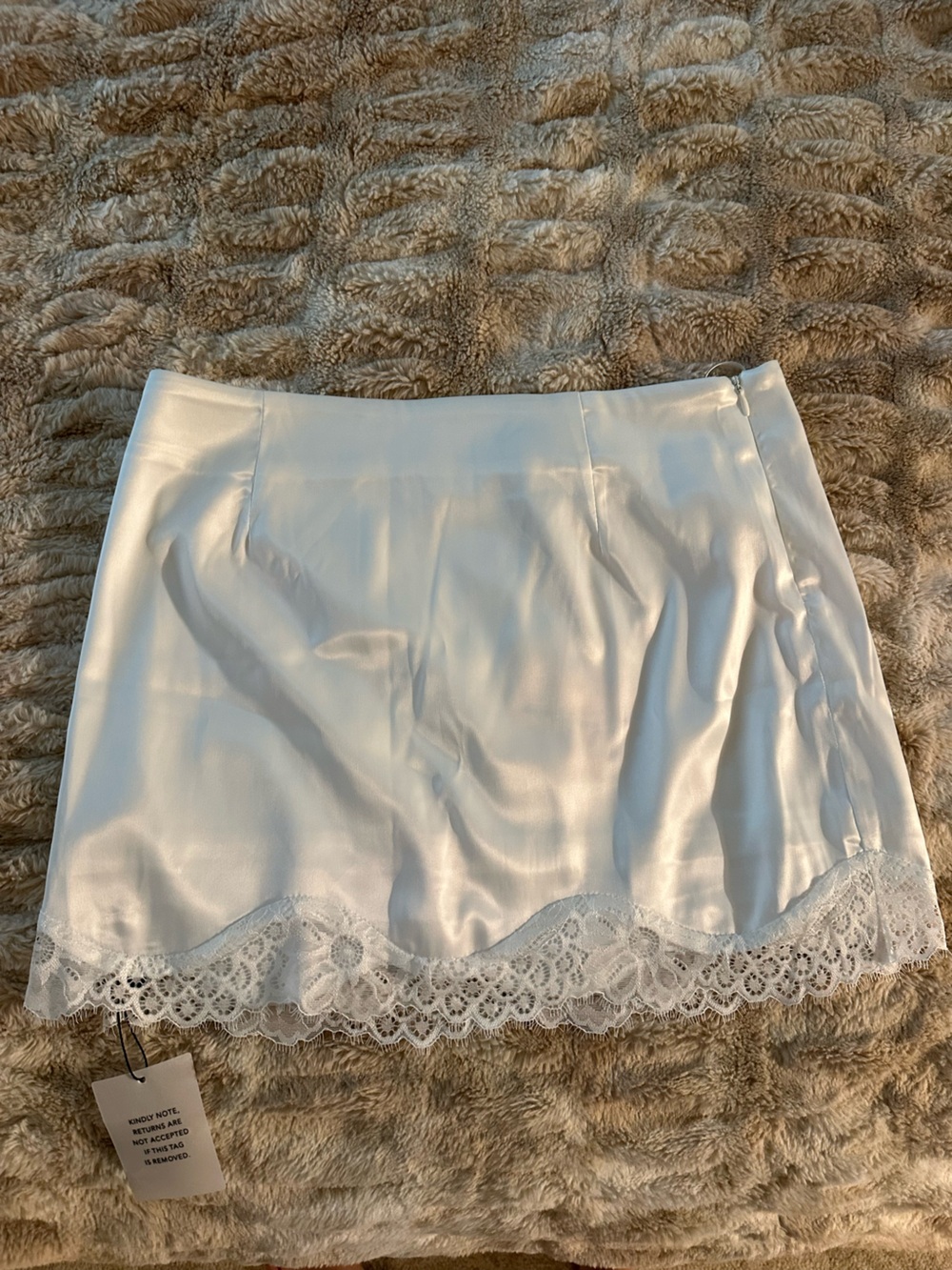 superdown White Women’s mini skirt NWT